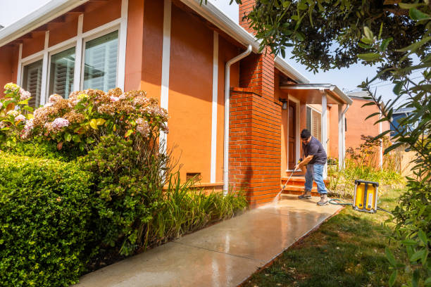 Fence Pressure Washing in Champaign, IL